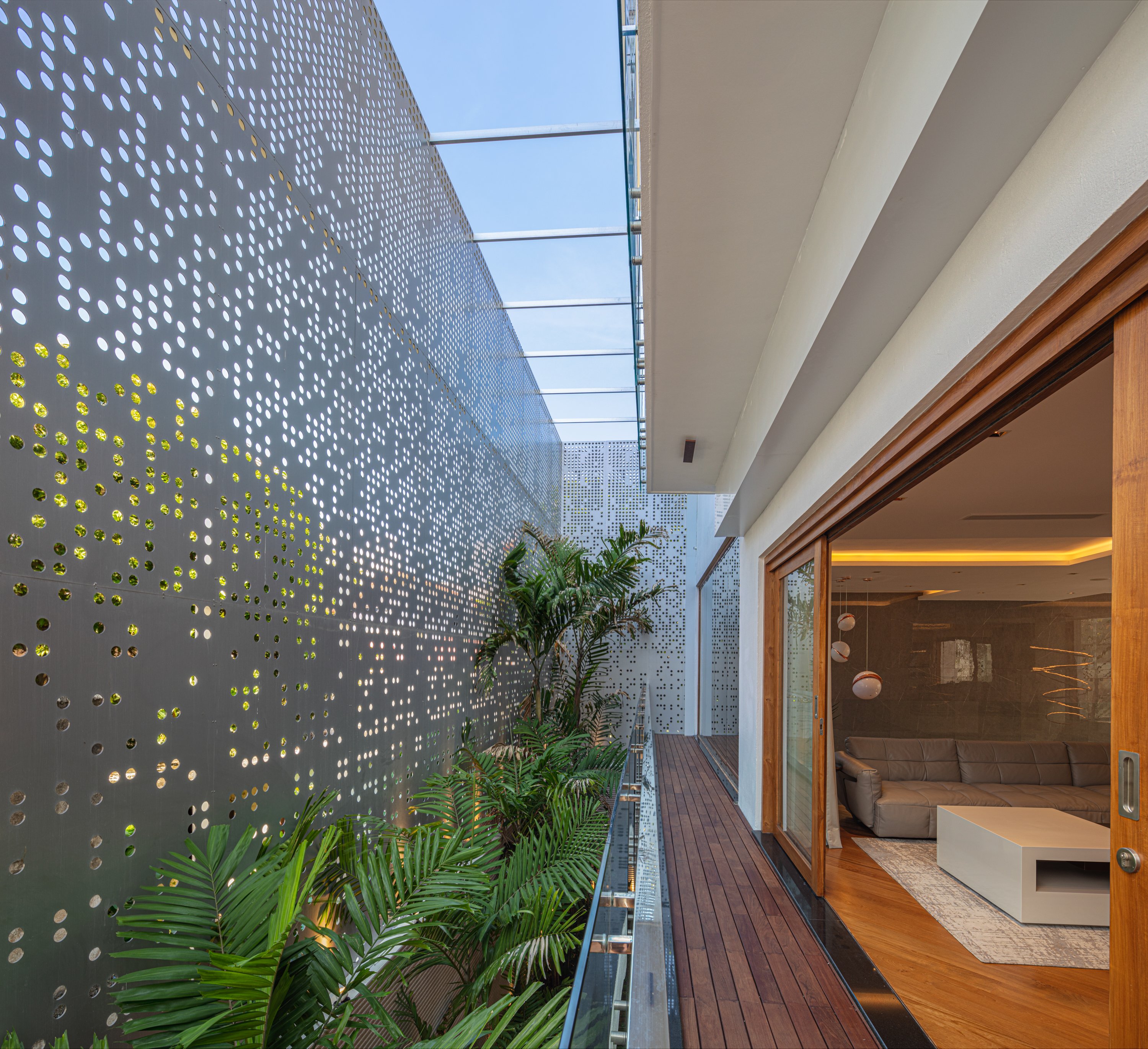 INTERIOR - PRIVATE RESIDENTIAL